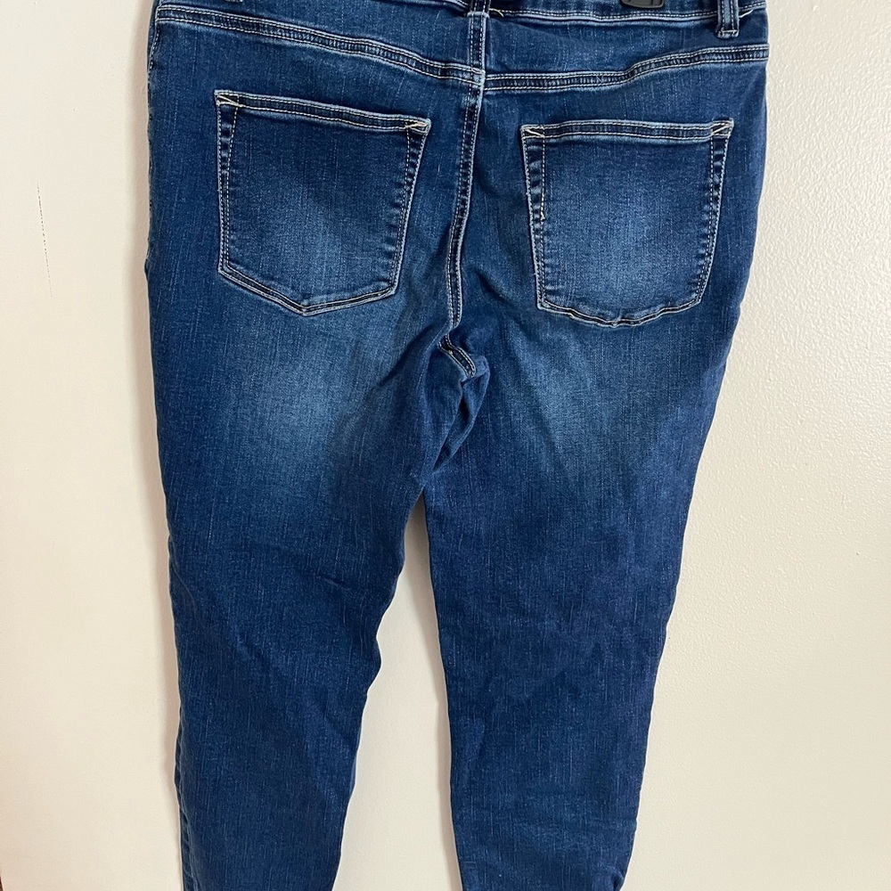 Maurice’s regular fit jeans - Picture 2 of 2